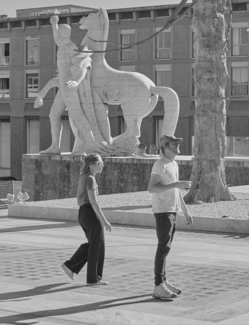 Suzie And Leo
