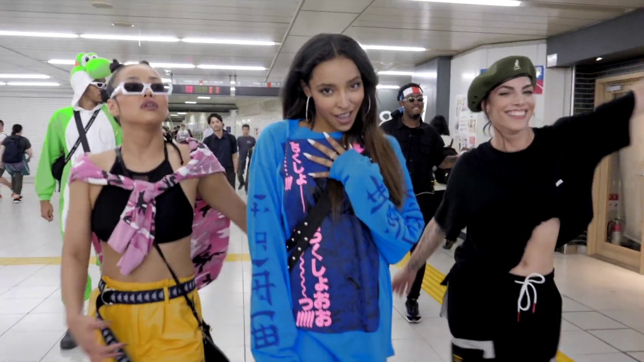 Tinashe - SAVE ROOM FOR US