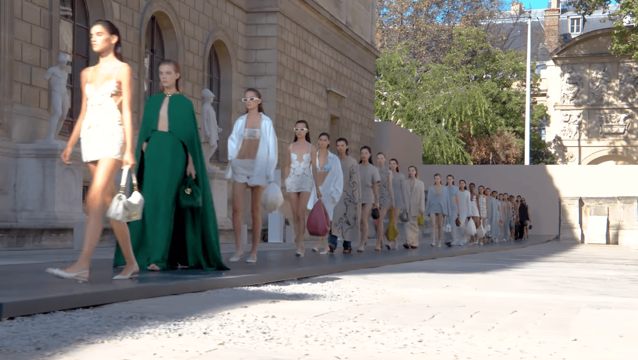 Valentino L’École | The Show