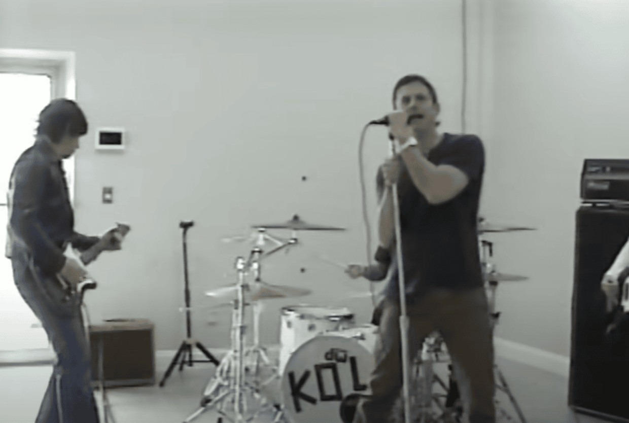 Kings Of Leon - Nothing To Do
