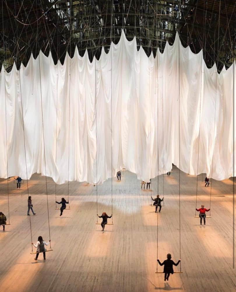 Ann Hamilton: the event of a thread