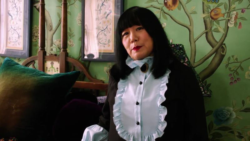 Inside Designer Anna Sui’s Otherworldly Apartment Filled With Wonderful Objects