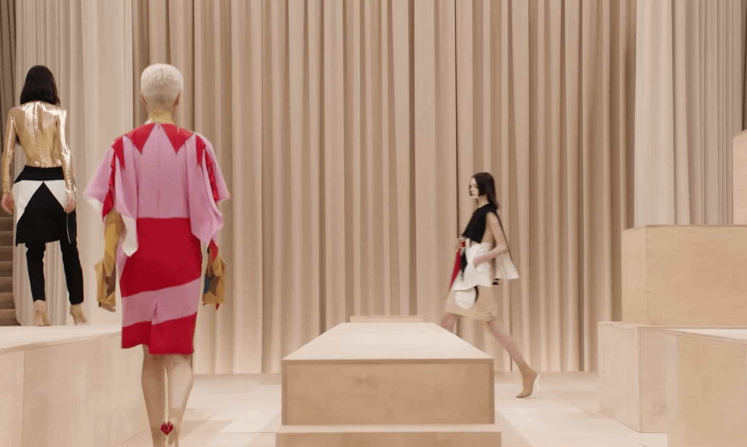 The Burberry Autumn/Winter 2021 womenswear presentation