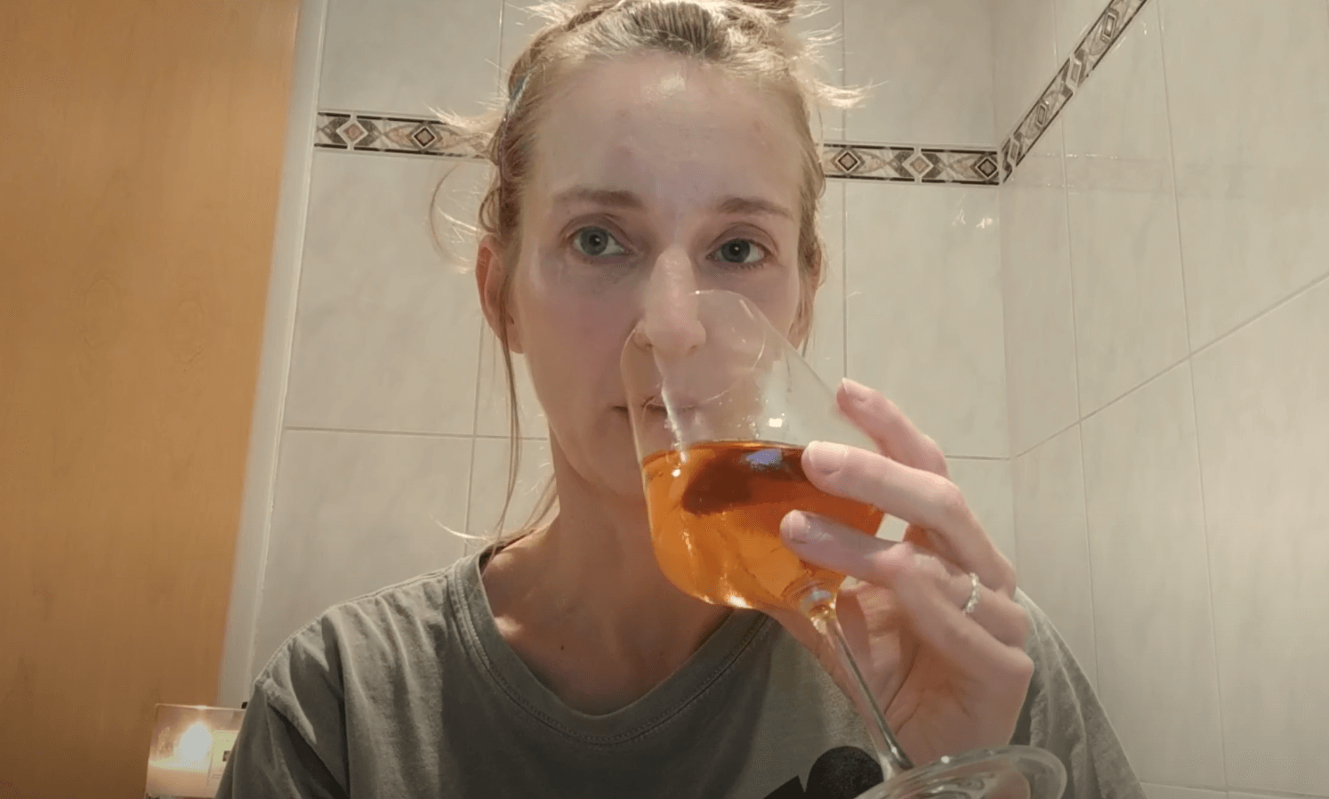 how to use bittorrent without a boyfriend and apply fake lashes