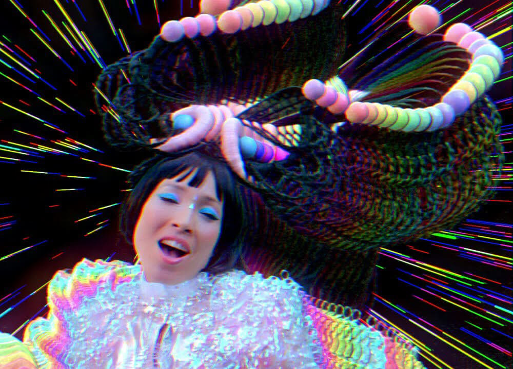 Little Dragon - Lover Chanting
