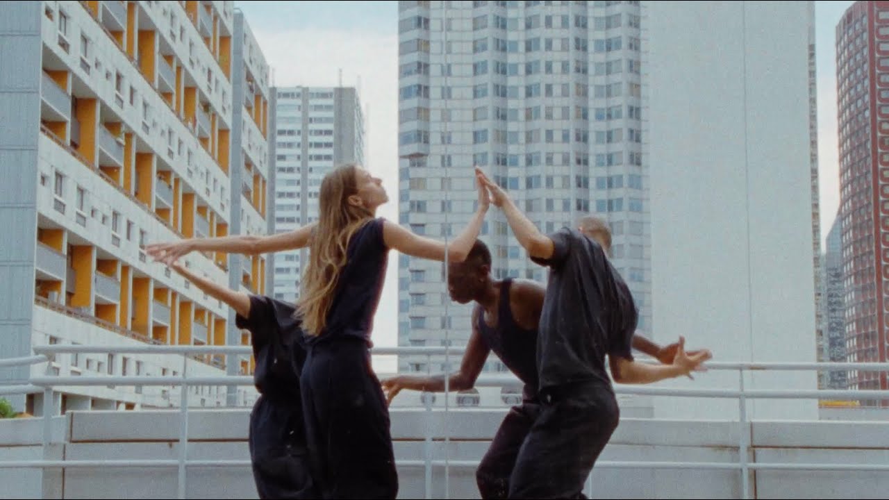 Hania Rani – Dancing with Ghosts ft. Patrick Watson