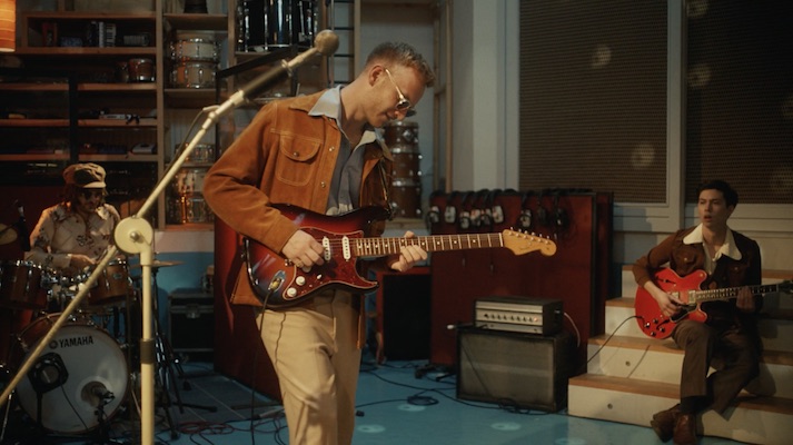 Tom Misch - It Runs Through Me feat. De La Soul
