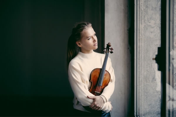 Mari Samuelsen plays Max Richter - November