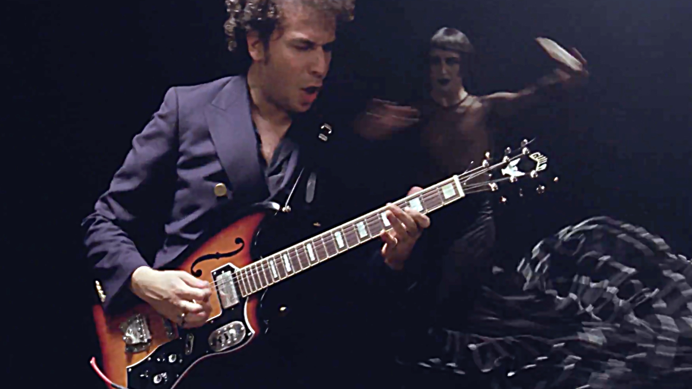 Yonatan Gat - Cue the Machines