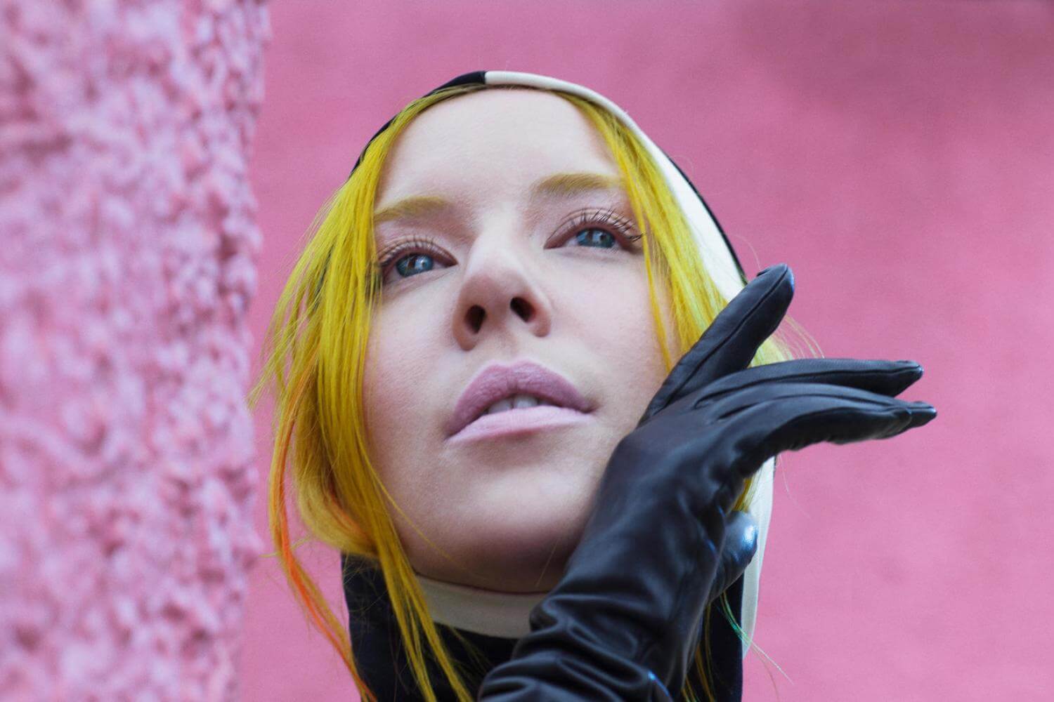 Austra - I Love You More Than You Love Yourself