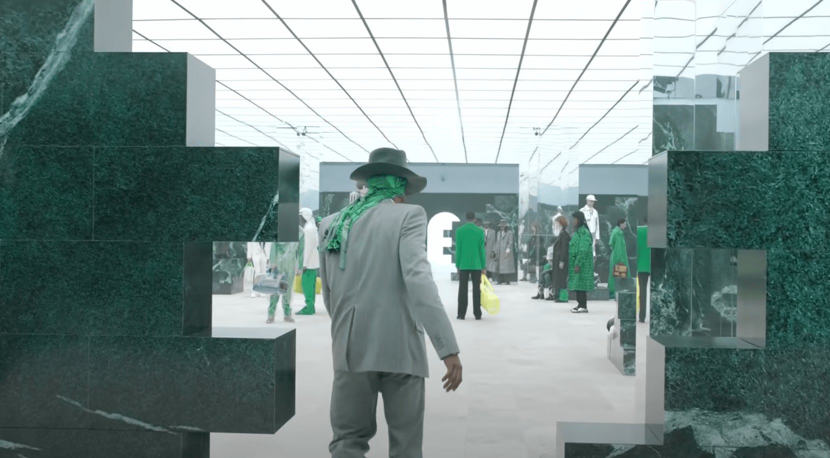 Men’s Fall-Winter 2021 Fashion Show | LOUIS VUITTON